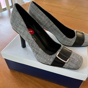 Karen Scott Black Herringbone Tweed Heels